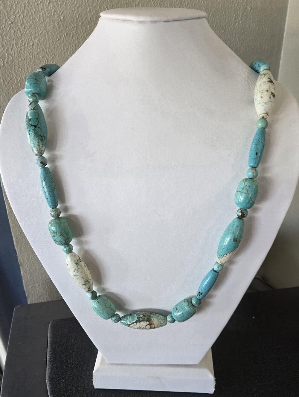 Turquoise Stone Beaded Necklace With Toggle Clasp